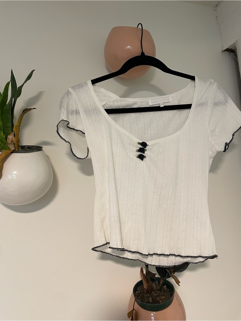 Violet & Claire White Ribbed Scoop Neck Tee with Black Trim Accents